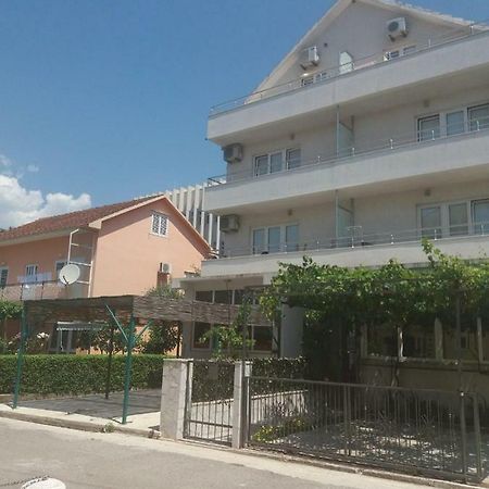 Mona&Mike Apartments Tivat Exterior photo
